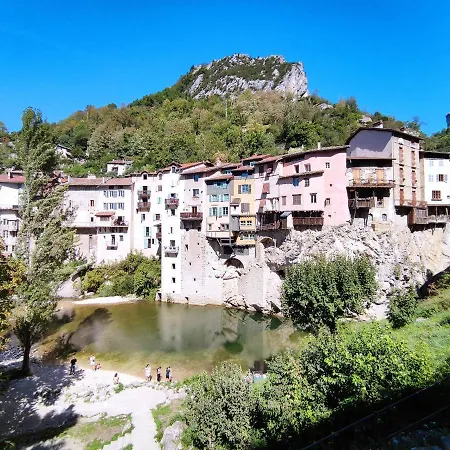 Genissieux, Vue Sur Vercors